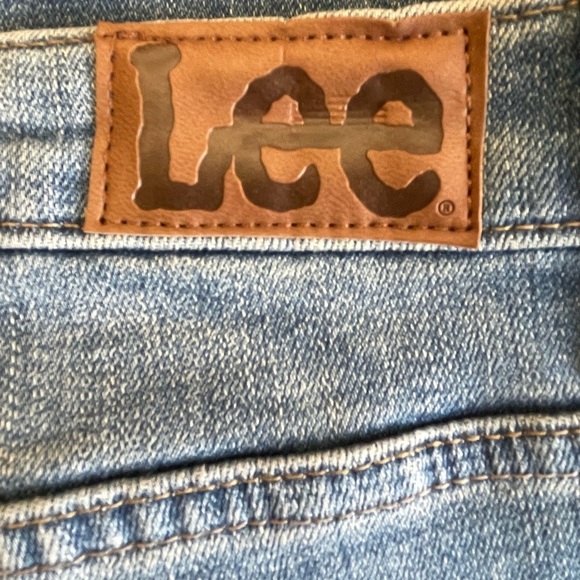 Lee Women's Legendary Mid Rise Bootcut Jean Heritage Fade Wash Size 14 NEW NWT - Picture 10 of 13